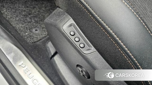 Peugeot 5008 second generation id 4225339 из Кореи 26