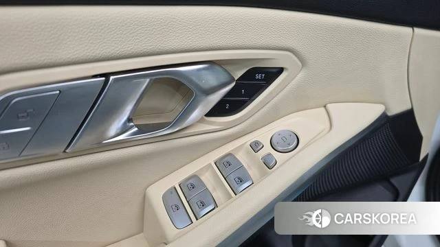 BMW 3 Series (G20) id 4528135 из Кореи 26