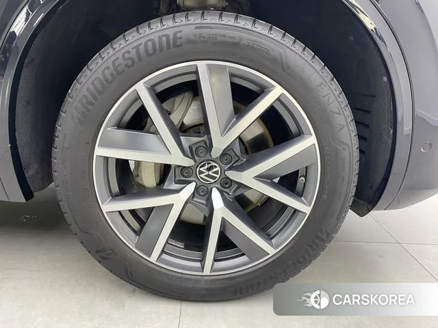 Volkswagen Touareg id 3869755 из Китая 26