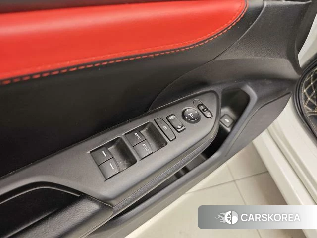 Honda Civic id 4220907 из Китая 26