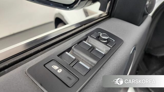 Land Rover Discovery 5 id 4610161 из Кореи 26