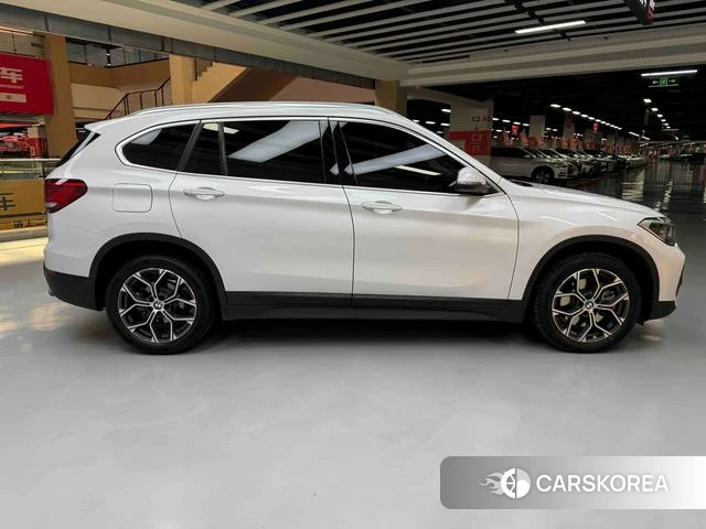 BMW X1 id 4265469 из Китая 26