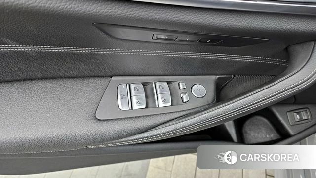 BMW 5 Series (G30) id 4293712 из Кореи 26