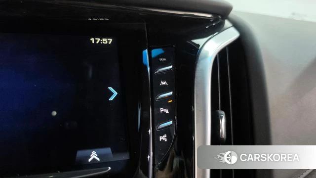 Cadillac Escalade id 4688977 из Кореи 26