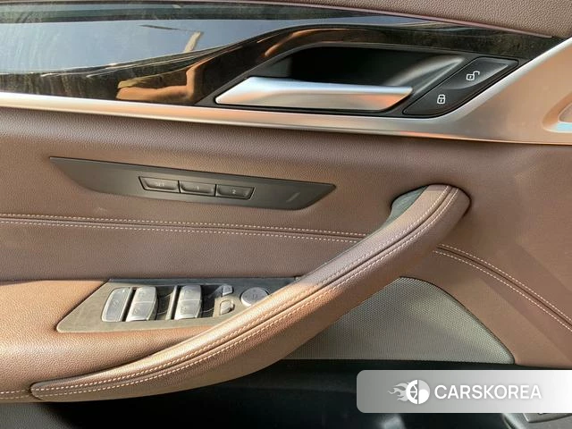 BMW 5 series id 4273573 из Китая 26
