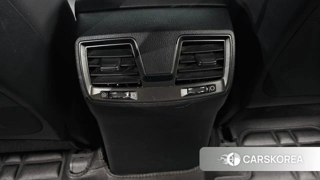 Ssangyong The New Rexton Sports Cannes id 4500451 из Кореи 26