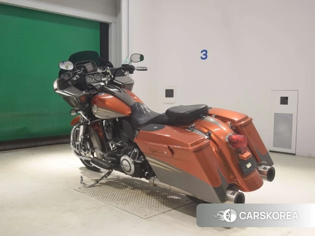 Проданный Harley-Davidson Road Glide FLTRXSE1800 CVO id 4193784 из Японии, фото 26