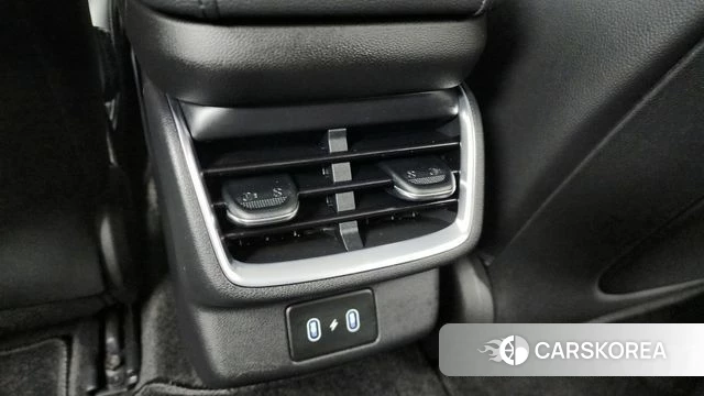 Hyundai Grandeur (GN7) id 4201130 из Кореи 26