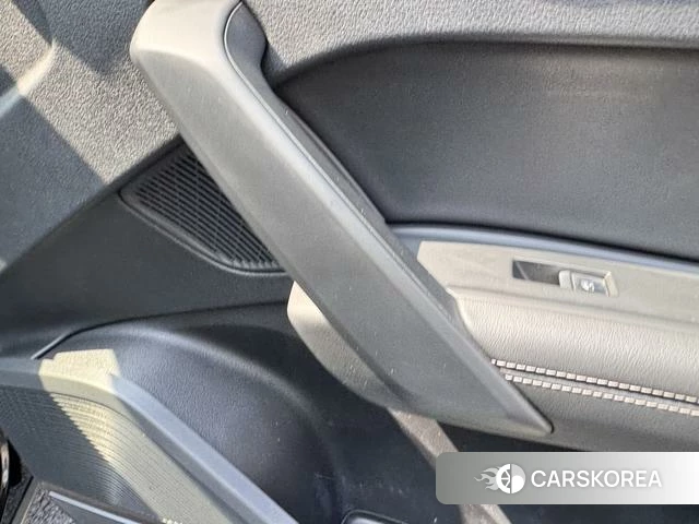 Audi Q5L id 4211480 из Китая 26