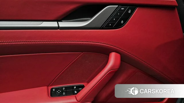 Porsche 911(992) id 4778286 из Кореи 26