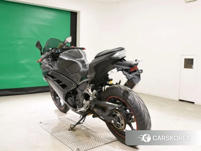 Kawasaki NINJA 250 id 3947292 из Японии 26