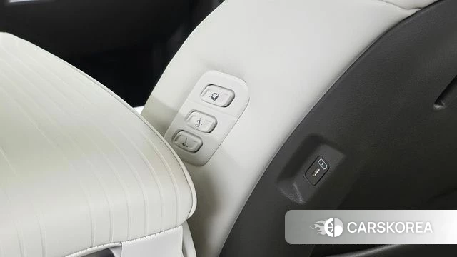 Hyundai Santa Fe (MX5) id 4940970 из Кореи 26