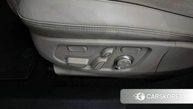 Genesis G90 id 4586786 из Кореи 26