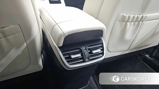 Hyundai The New Grandeur IG Hybrid id 4195235 из Кореи 26