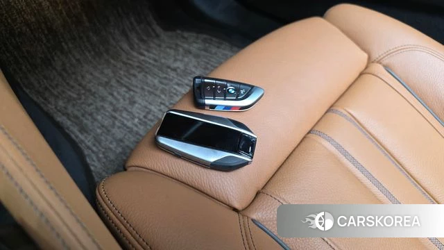 BMW 5 Series (G30) id 4409351 из Кореи 26