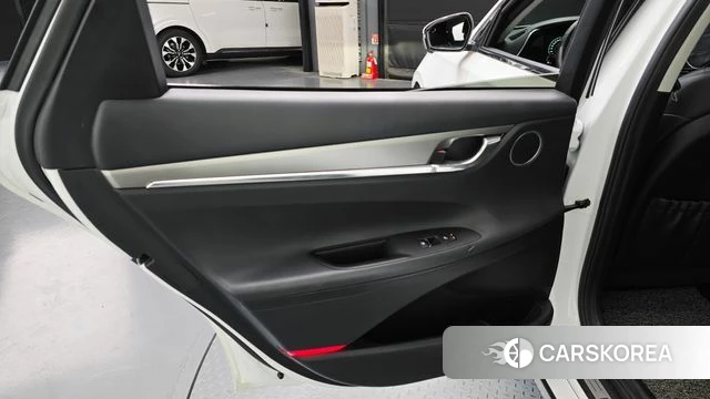Hyundai The New Grandeur IG Hybrid id 4293236 из Кореи 26