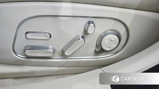 Genesis G90 (RS4) id 4231086 из Кореи 26