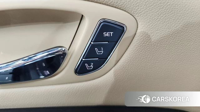 Kia The New Carnival id 4268568 из Кореи 26