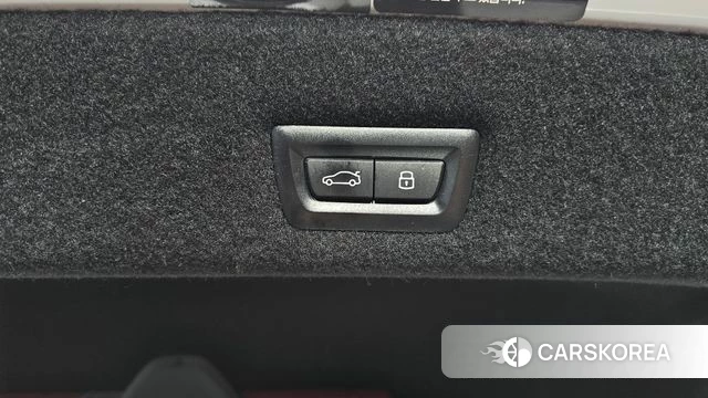 BMW 7 Series (G70) id 4280866 из Кореи 26
