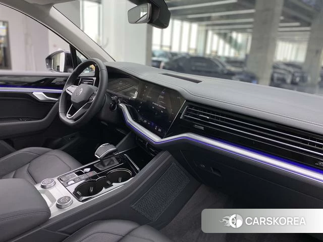 Volkswagen Touareg id 3840745 из Китая 26