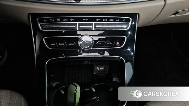 Mercedes-Benz E-Class W213 id 4581745 из Кореи 26