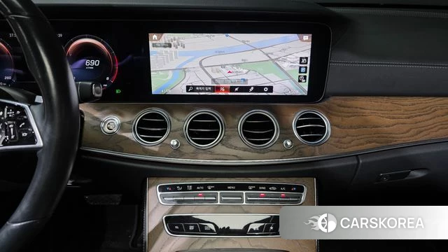 Mercedes-Benz E-Class W213 id 4625026 из Кореи 26