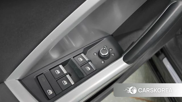 Audi Q3 (F3) id 4446378 из Кореи 26