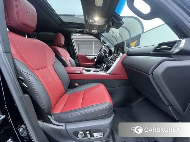 Lexus LX id 4263384 из Китая 26