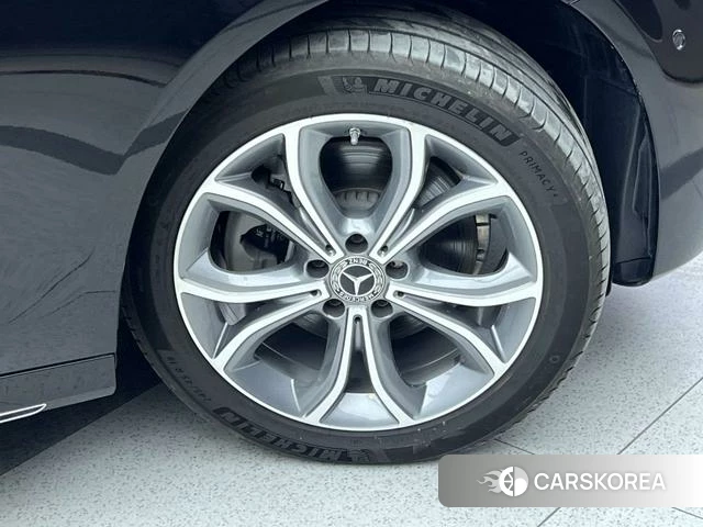Mercedes-Benz E-class id 4236370 из Китая 26