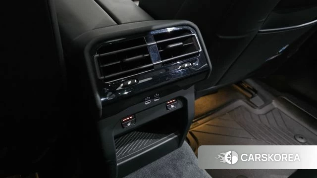 BMW 5 Series (G60) id 4934668 из Кореи 26