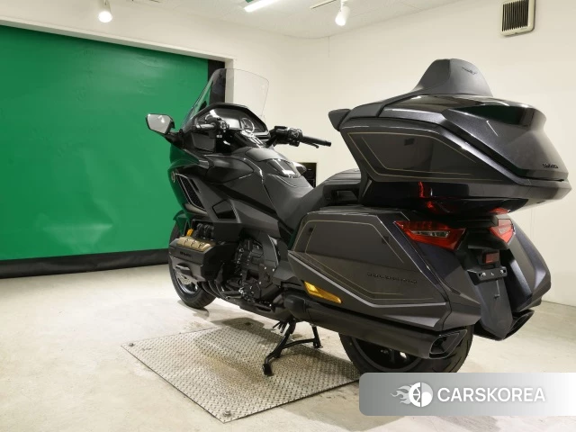 Honda GL1800 TOUR DCT id 3947894 из Японии 26