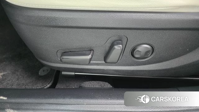 Hyundai The New Grandeur IG id 4619036 из Кореи 26