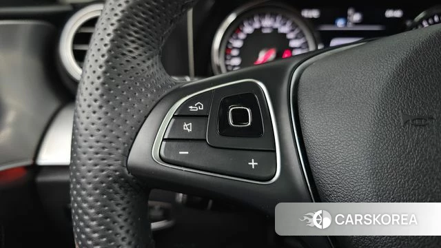 Mercedes-Benz E-Class W213 id 4713432 из Кореи 26