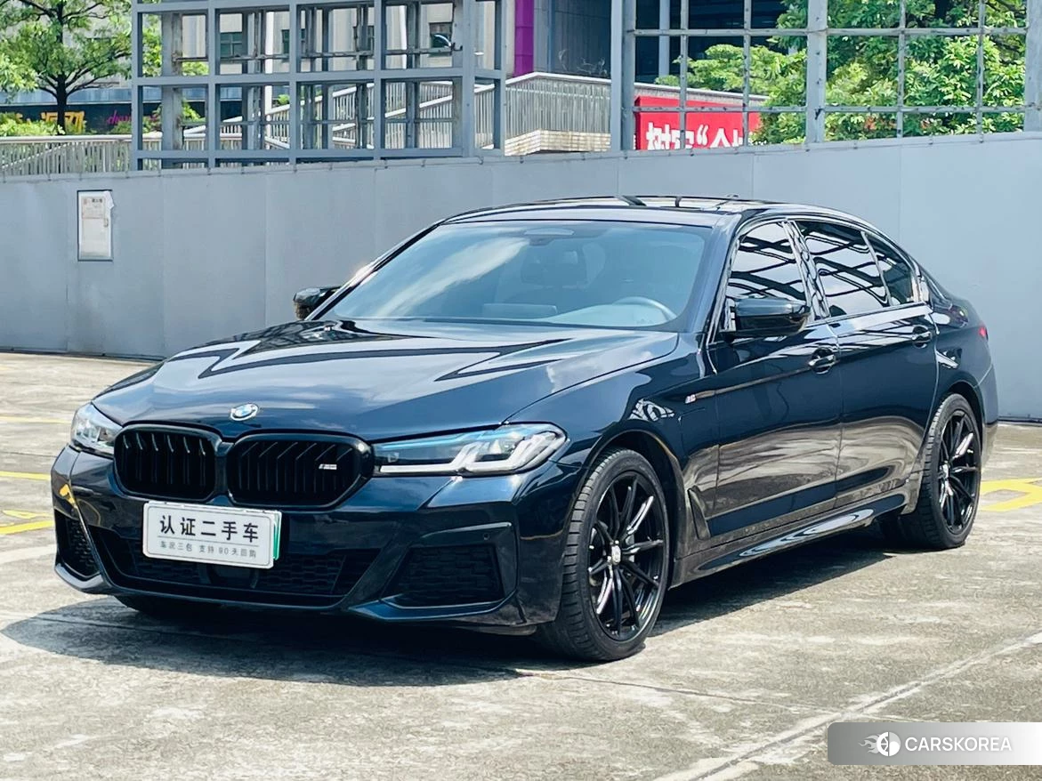BMW 5 series PHEV id 4504985 из Китая 26