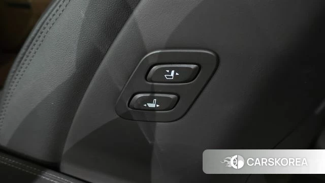 Genesis G90 id 4785391 из Кореи 26