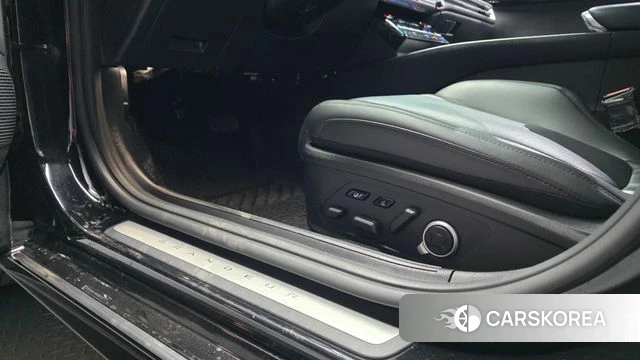 Hyundai Grandeur Hybrid (GN7) id 4281446 из Кореи 27