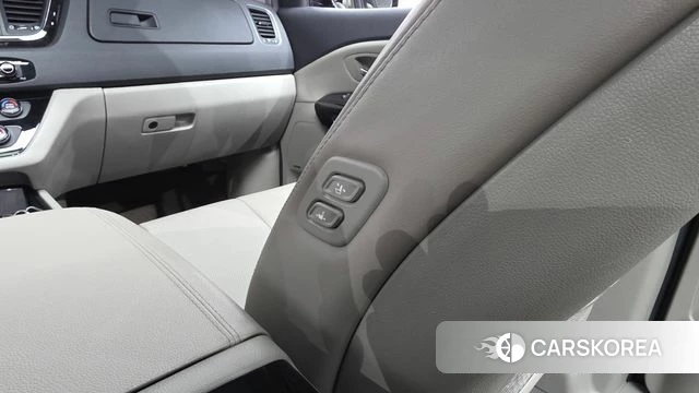 Kia The New Carnival id 4882042 из Кореи 27
