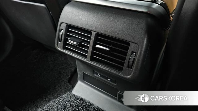 Land Rover Range Rover Velar id 4677667 из Кореи 27