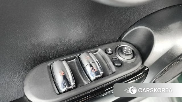 Mini Cooper S Convertible id 4303148 из Кореи 27