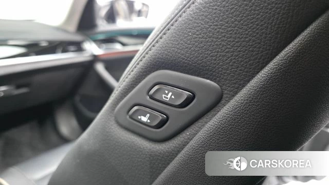 BMW 5 Series (G30) id 4626196 из Кореи 27