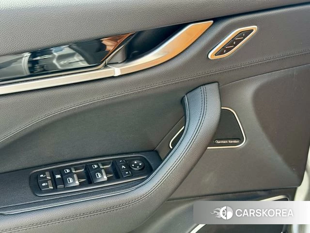 Maserati Levante id 4208318 из Китая 27