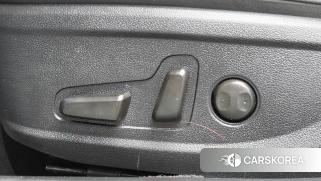Hyundai The New Grandeur IG id 4657857 из Кореи 27