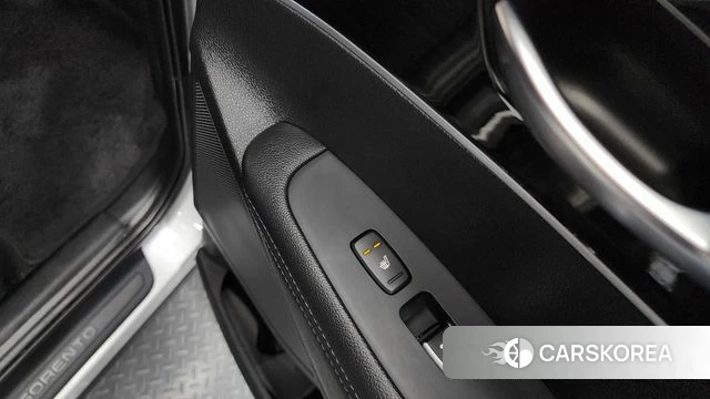 Kia The New Sorento id 4447911 из Кореи 27