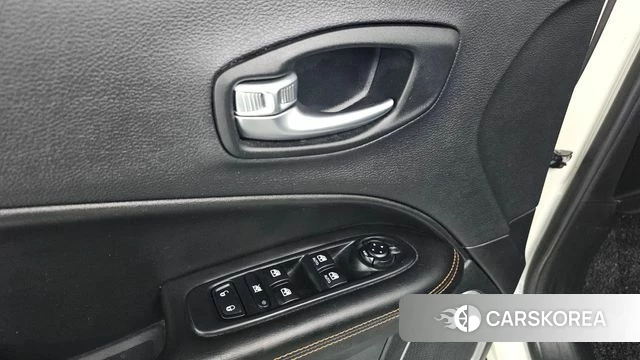 Jeep Compass 2nd Generation id 4620174 из Кореи 27