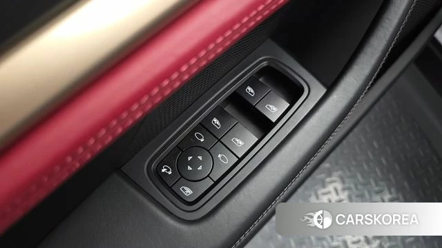 Porsche Taycan id 4529172 из Кореи 27