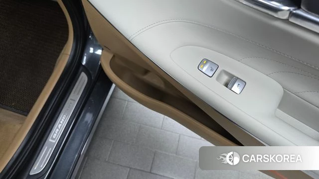 Hyundai The New Grandeur IG Hybrid id 4667295 из Кореи 27
