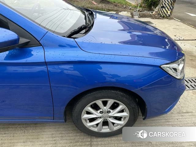 Roewe i5 id 4240316 из Китая 27