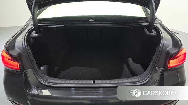 BMW 5 Series (G30) id 4231848 из Кореи 27