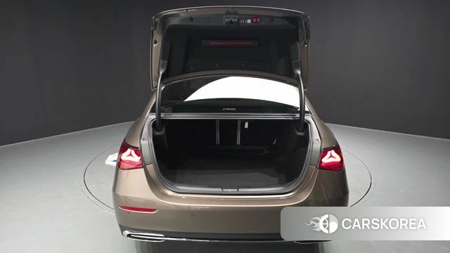 Mercedes-Benz E-Class W214 id 4387885 из Кореи 27