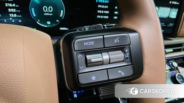 Hyundai Santa Fe (MX5) id 4602578 из Кореи 27
